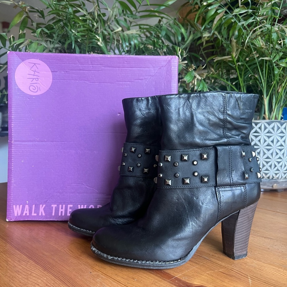 Black Leather Healed Boots